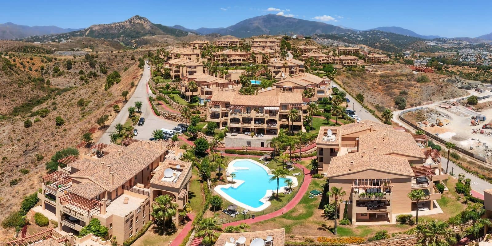 2 sovrum Lägenhet till salu i Benahavis - 650 000 € (Ref: 10097860)