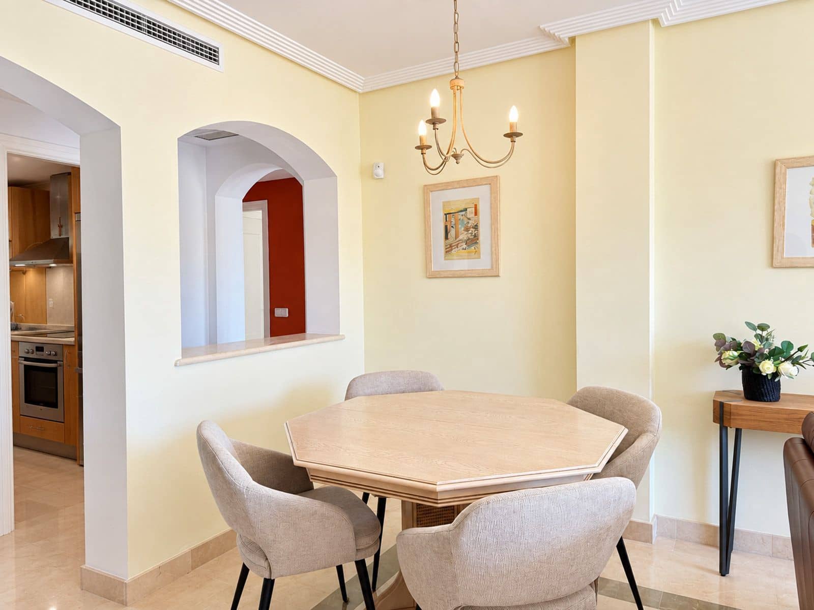 3 makuuhuone Huoneisto myytävänä paikassa Los Arqueros - 475 000 € (Ref: 10097862)