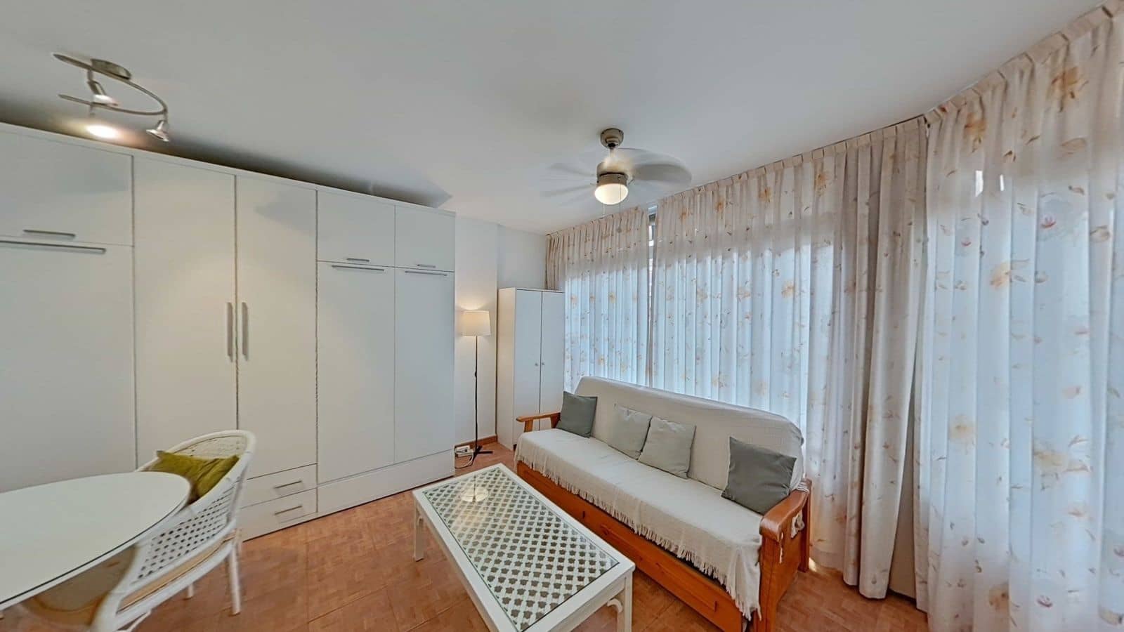 1 soverom Leilighet til salgs i Marbella - € 339 000 (Ref: 10097863)