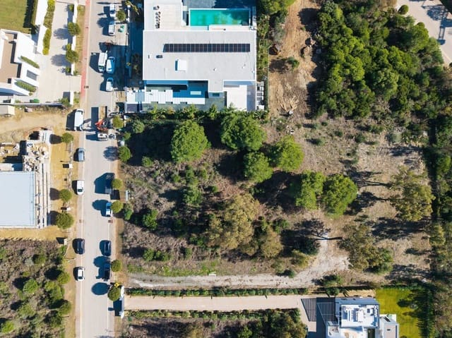 Mark till salu i Sotogrande, San Roque - 1 000 000 € (Ref: 10097869)