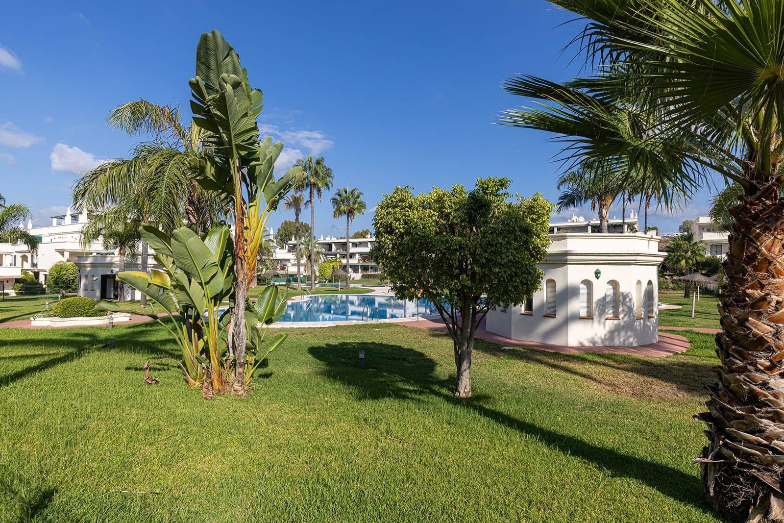 3 soverom Leilighet til salgs i Nueva Andalucia - € 595 000 (Ref: 10097871)