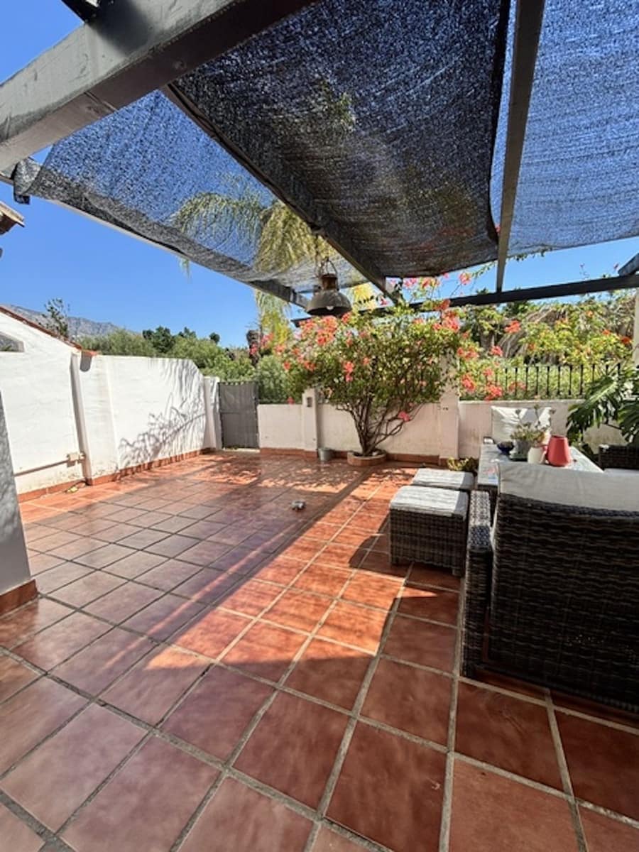 4 soveværelse Byhus til salg i Nueva Andalucia - € 749.000 (Ref: 10097872)