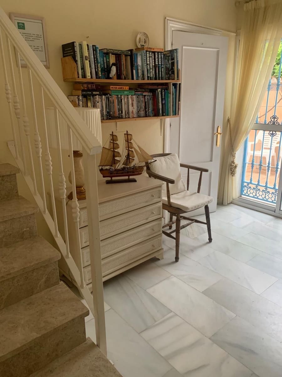 4 bedroom Villa for sale in Mijas Costa - € 975,000 (Ref: 10097873)