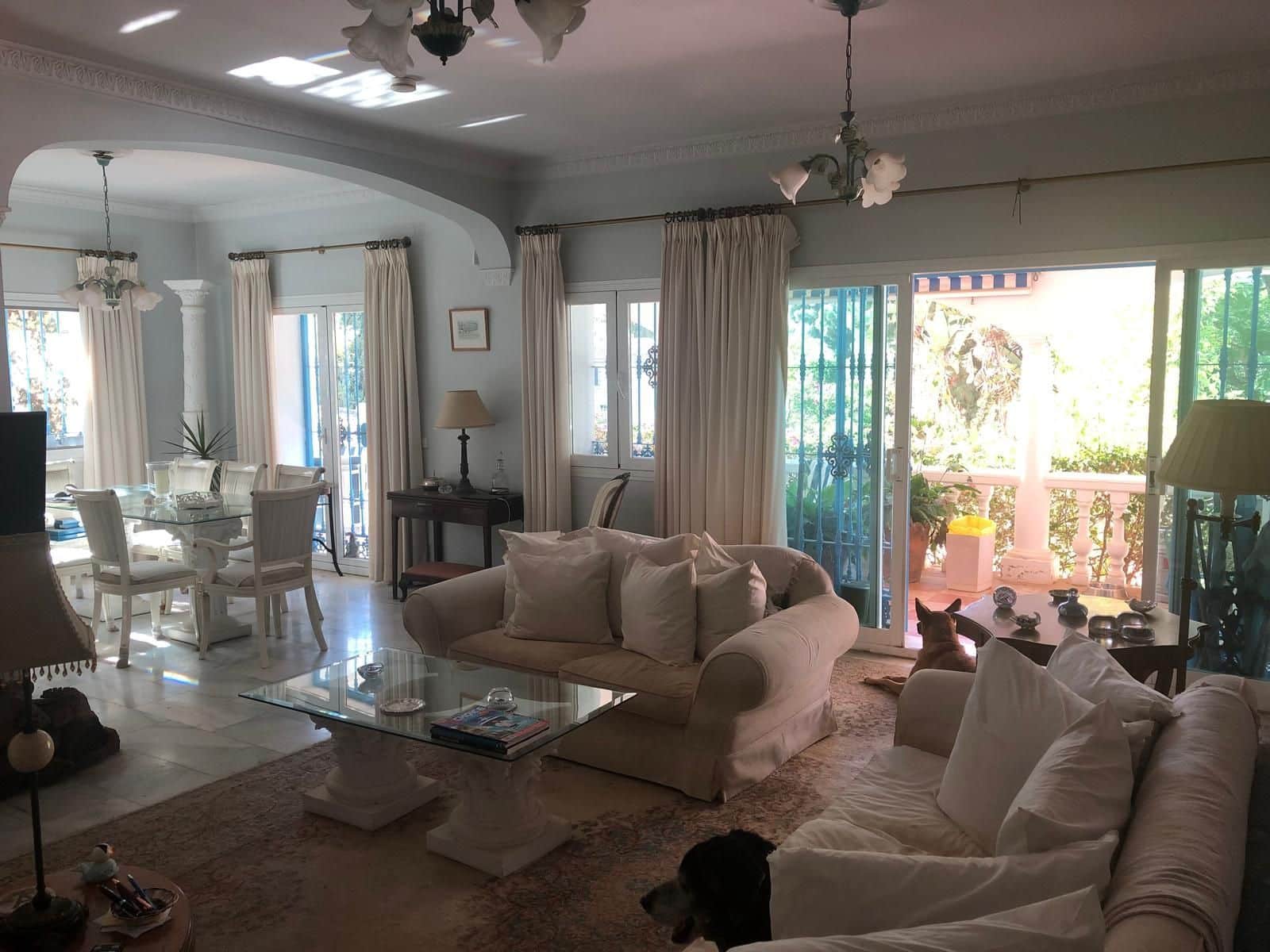 4 bedroom Villa for sale in Mijas Costa - € 975,000 (Ref: 10097873)