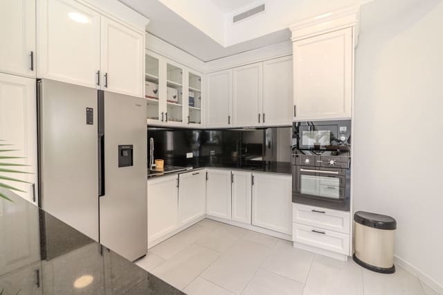 4 sypialnia Willa na sprzedaż w Nueva Andalucia, Marbella - 1 995 000 € (Ref: 10097876)