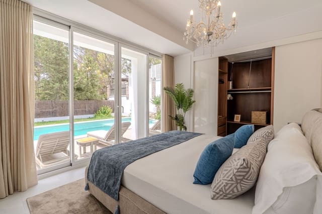 4 sypialnia Willa na sprzedaż w Nueva Andalucia, Marbella - 1 995 000 € (Ref: 10097876)