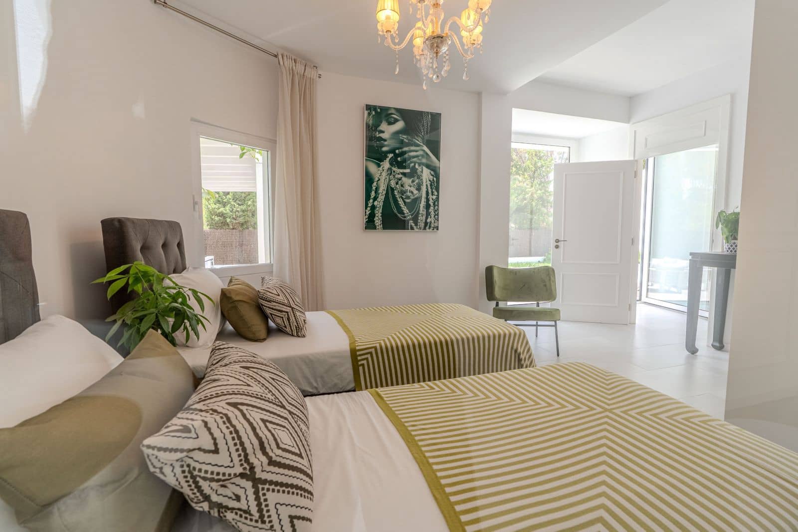 4 sypialnia Willa na sprzedaż w Nueva Andalucia - 1 995 000 € (Ref: 10097876)