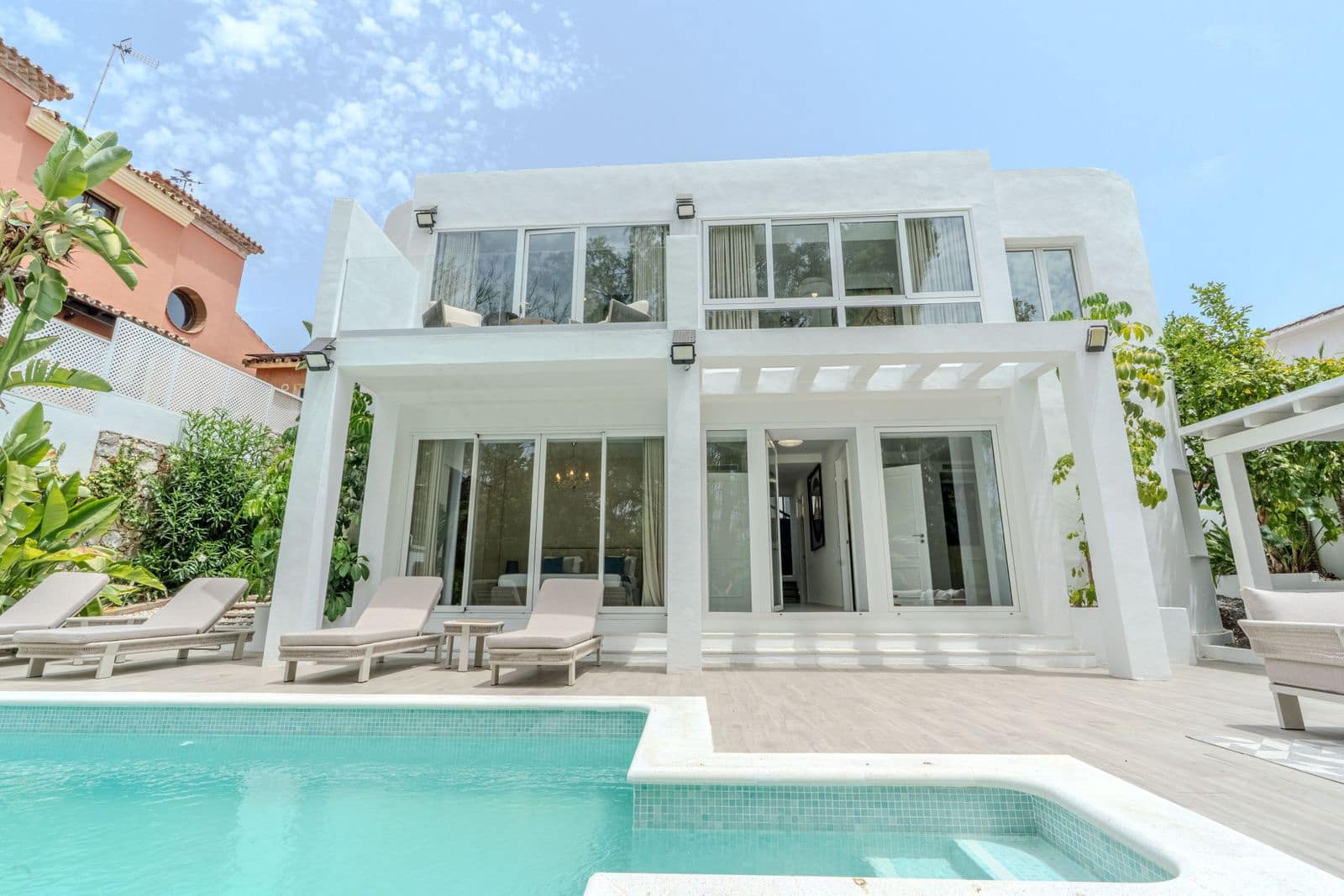 4 sypialnia Willa na sprzedaż w Nueva Andalucia - 1 995 000 € (Ref: 10097876)