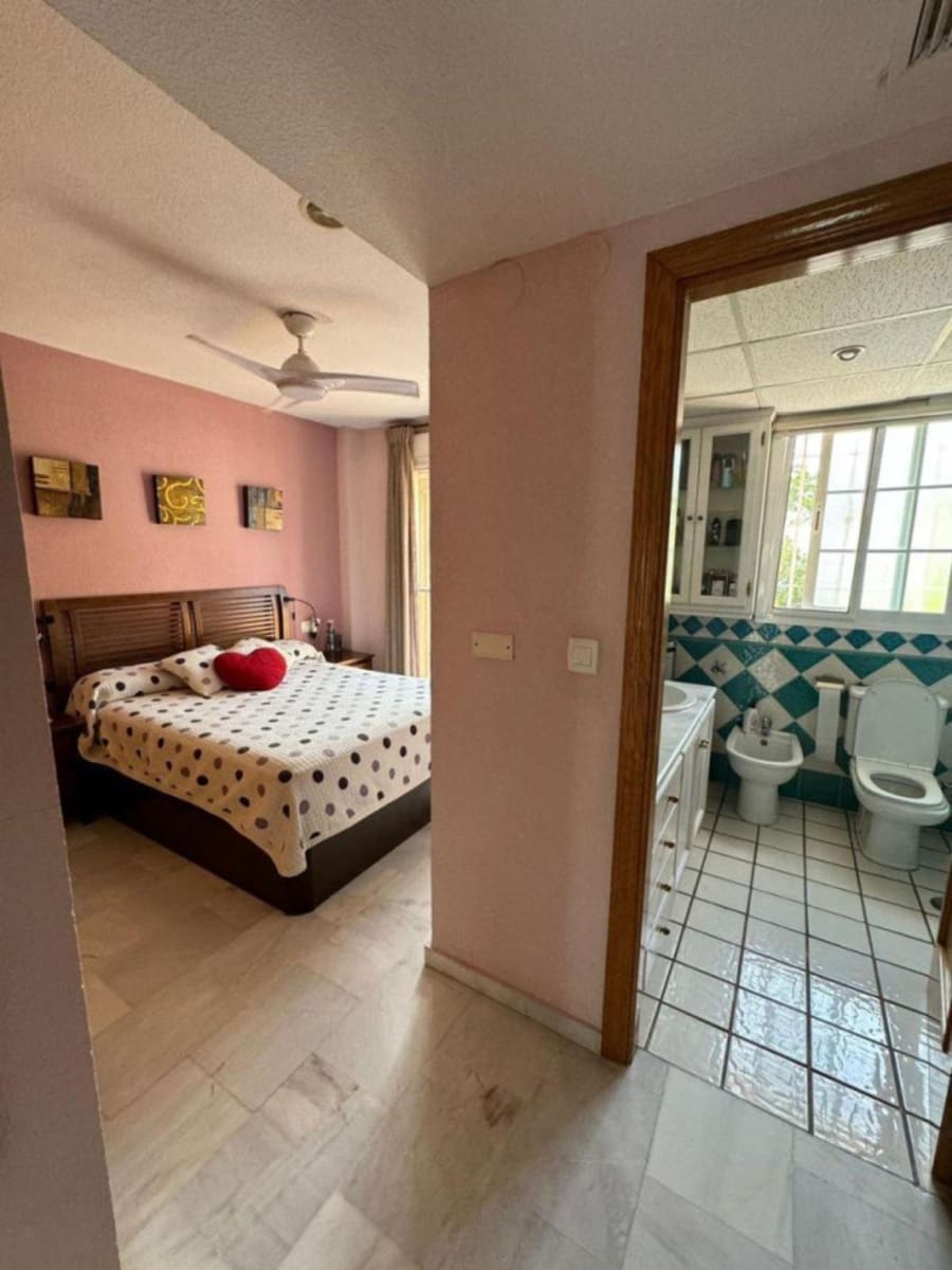 3 soveværelse Byhus til salg i Costabella - € 455.000 (Ref: 10097883)