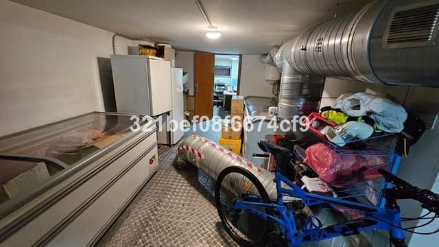 Bedrijf te koop in Estepona - € 297.000 (Ref: 10097899)