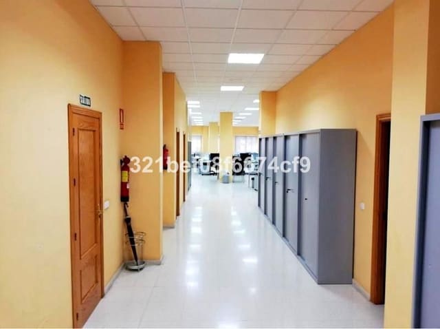 Kommersiell til salgs i Estepona - € 910 000 (Ref: 10097903)