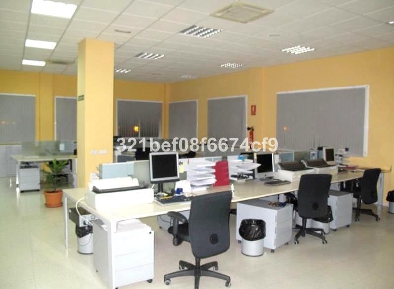 Kommersiell til salgs i Estepona - € 910 000 (Ref: 10097903)