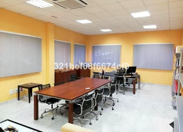 Kommersiell til salgs i Estepona - € 910 000 (Ref: 10097903)