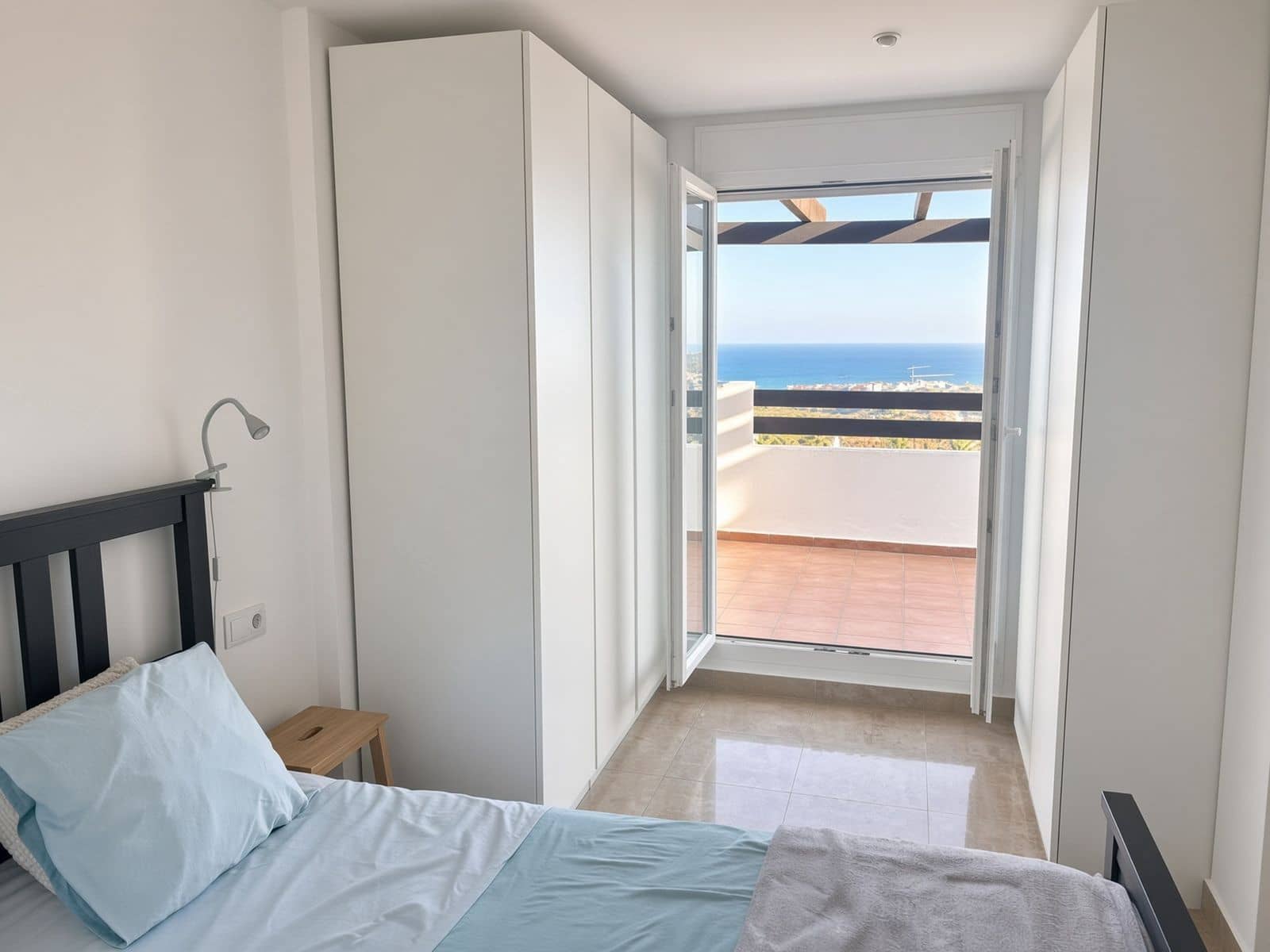 3 soverom Leilighet til salgs i La Duquesa / Puerto de la Duquesa - € 320 000 (Ref: 10097904)