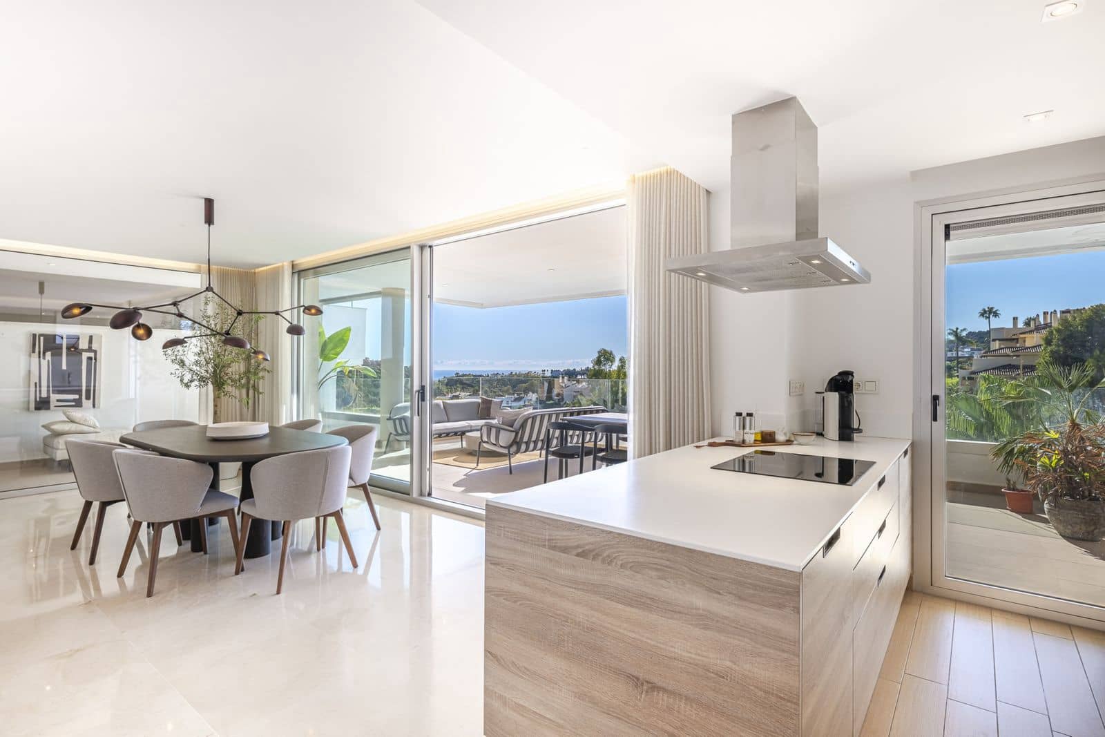 3 sypialnia Penthouse na sprzedaż w Benahavis - 1 050 000 € (Ref: 10097906)