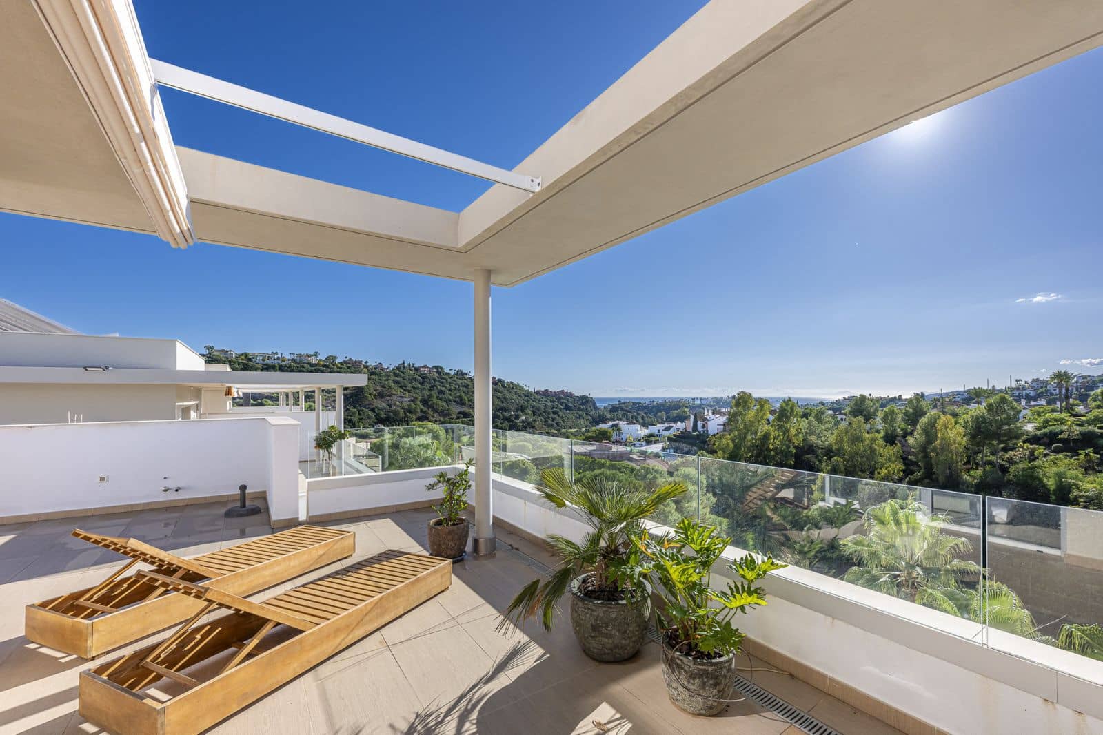 3 sypialnia Penthouse na sprzedaż w Benahavis - 1 050 000 € (Ref: 10097906)