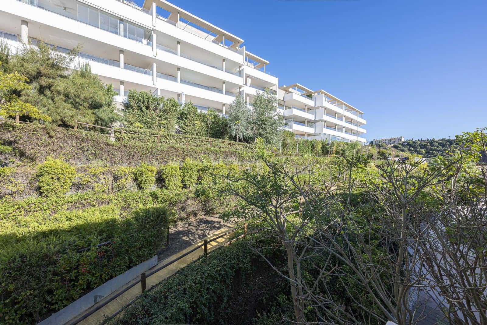 3 sypialnia Penthouse na sprzedaż w Benahavis - 1 050 000 € (Ref: 10097906)