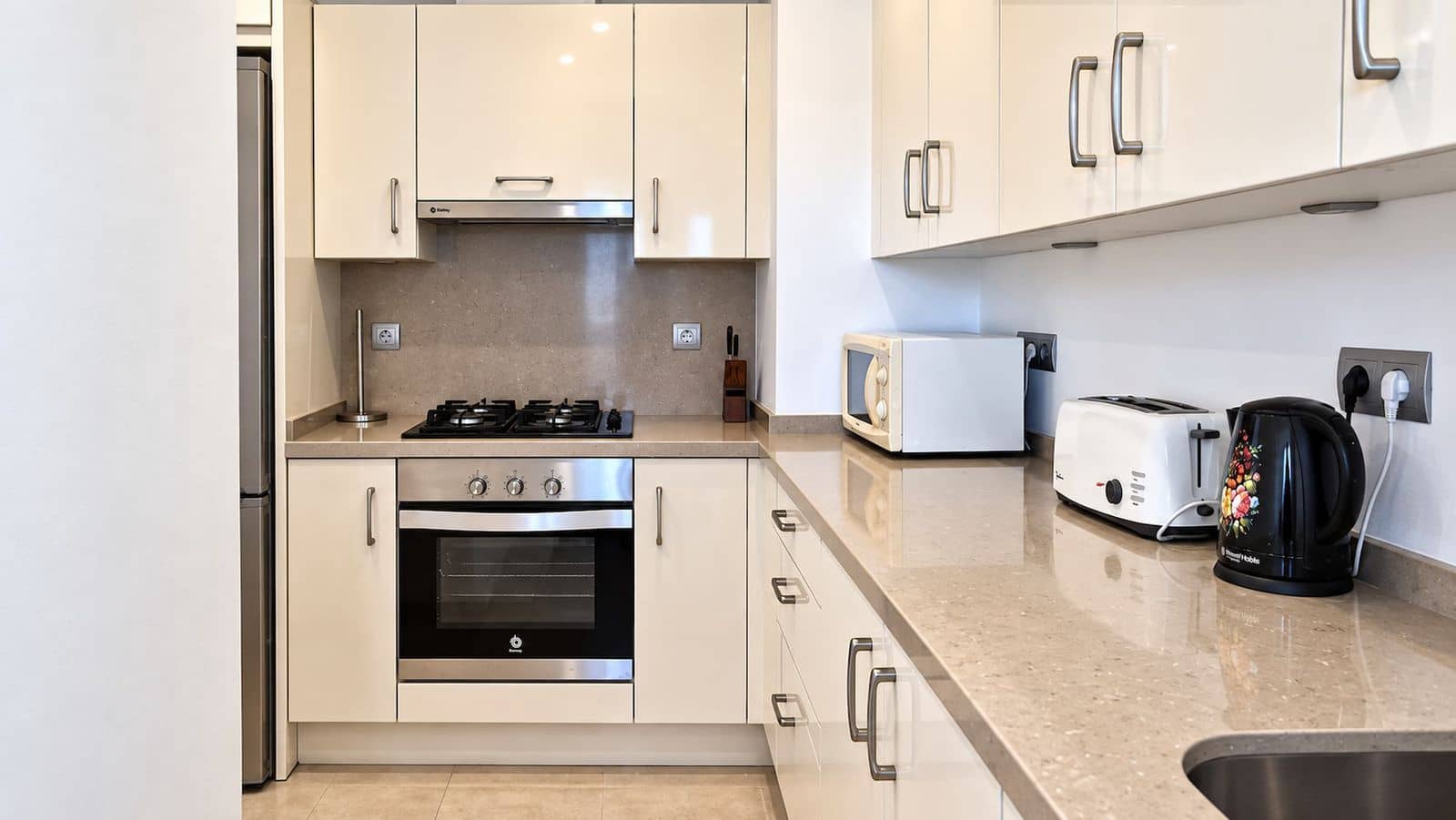 2 sypialnia Penthouse na sprzedaż w La Duquesa / Puerto de la Duquesa - 260 000 € (Ref: 10097907)