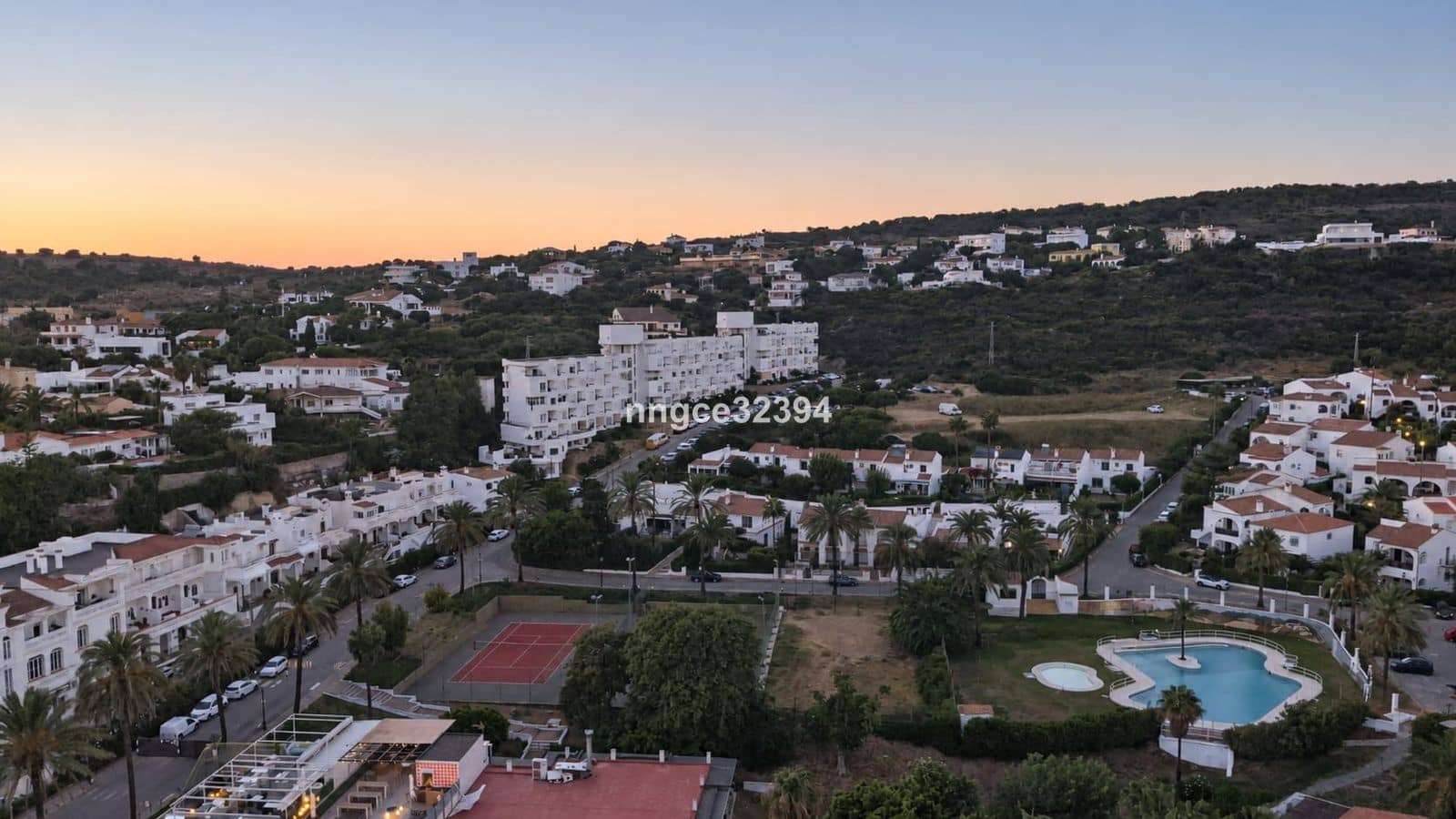 3 slaapkamer Penthouse te koop in Torreguadiaro - € 615.000 (Ref: 10097909)