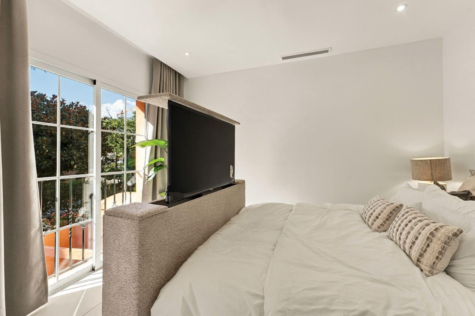 3 makuuhuone Kattohuoneisto myytävänä paikassa Nueva Andalucia - 1 497 000 € (Ref: 10097910)