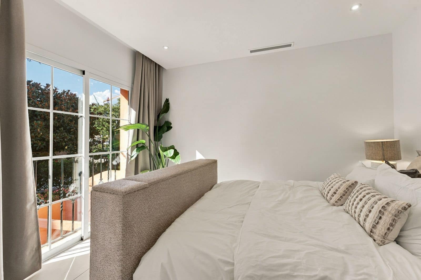 3 makuuhuone Kattohuoneisto myytävänä paikassa Nueva Andalucia - 1 497 000 € (Ref: 10097910)