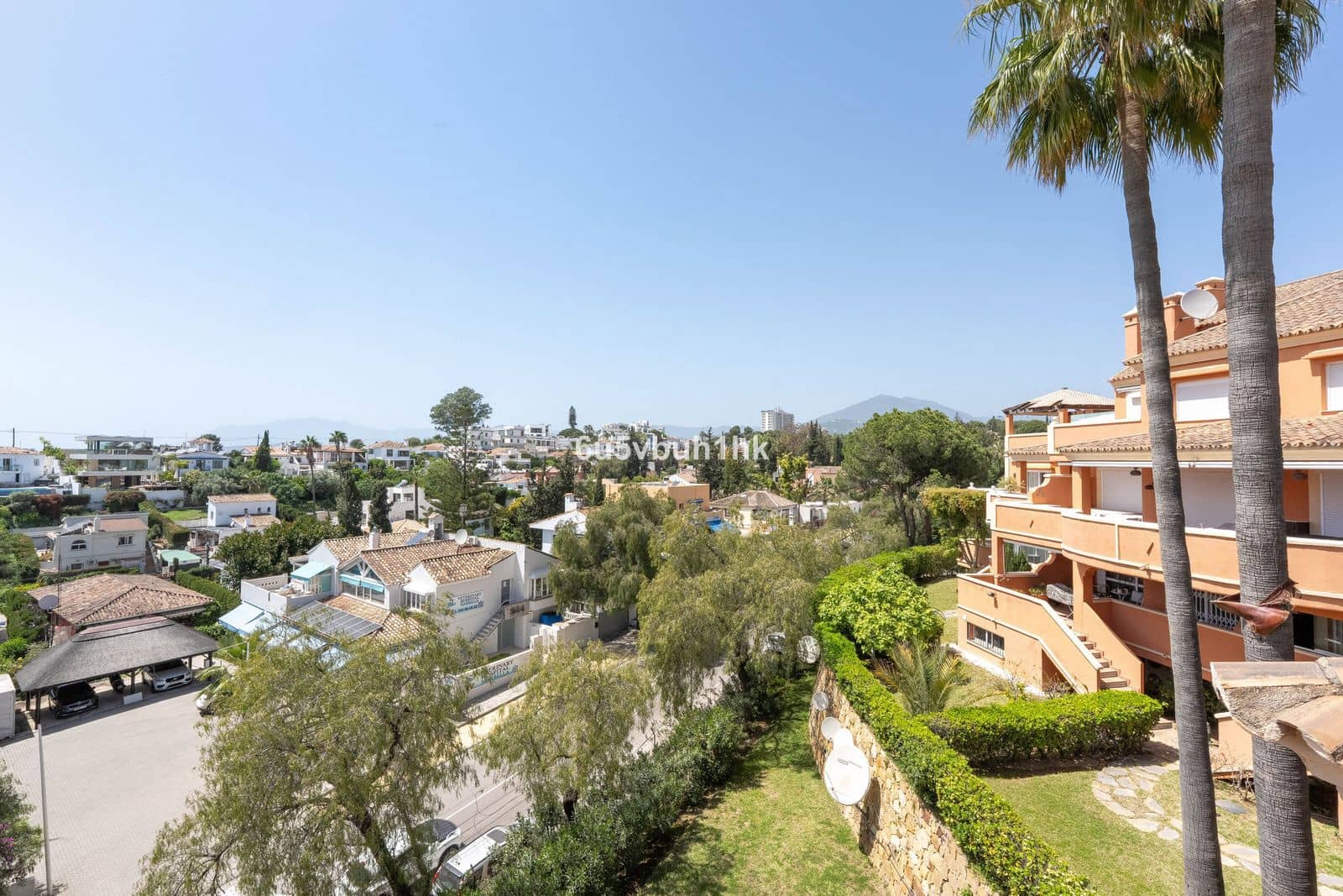 3 sovrum Takvåning till salu i Marbella - 1 100 000 € (Ref: 10097915)