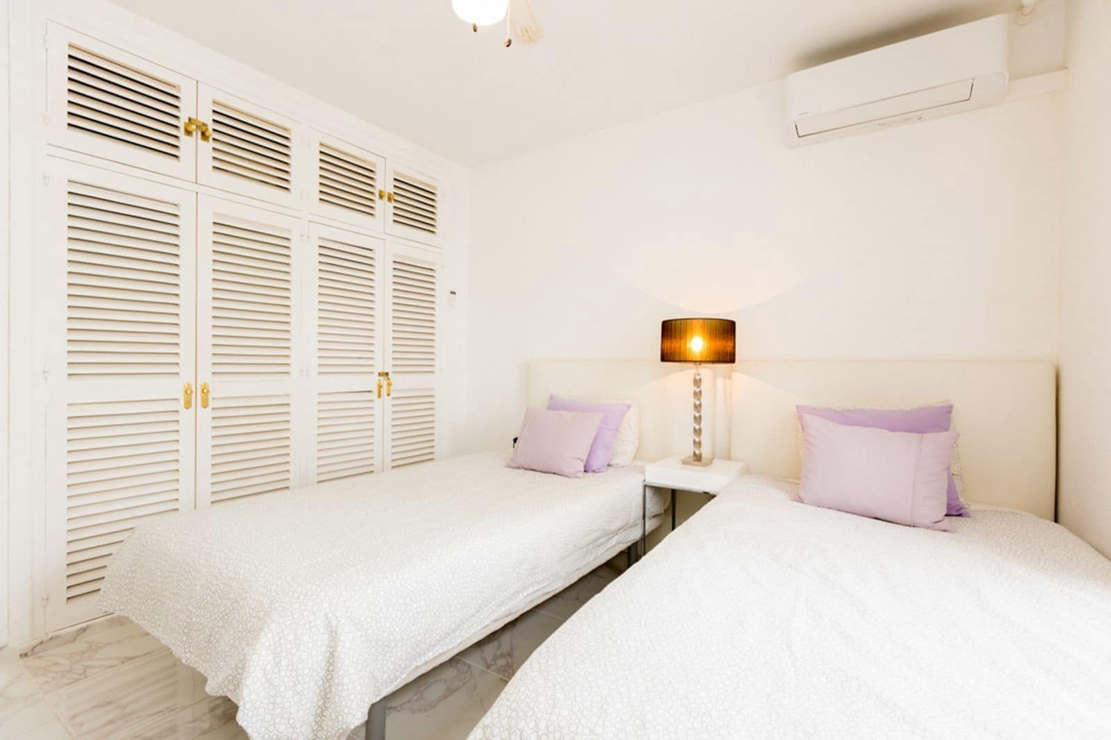 2 chambre Penthouse à vendre à Puerto Banus - 945 000 € (Ref: 10097916)