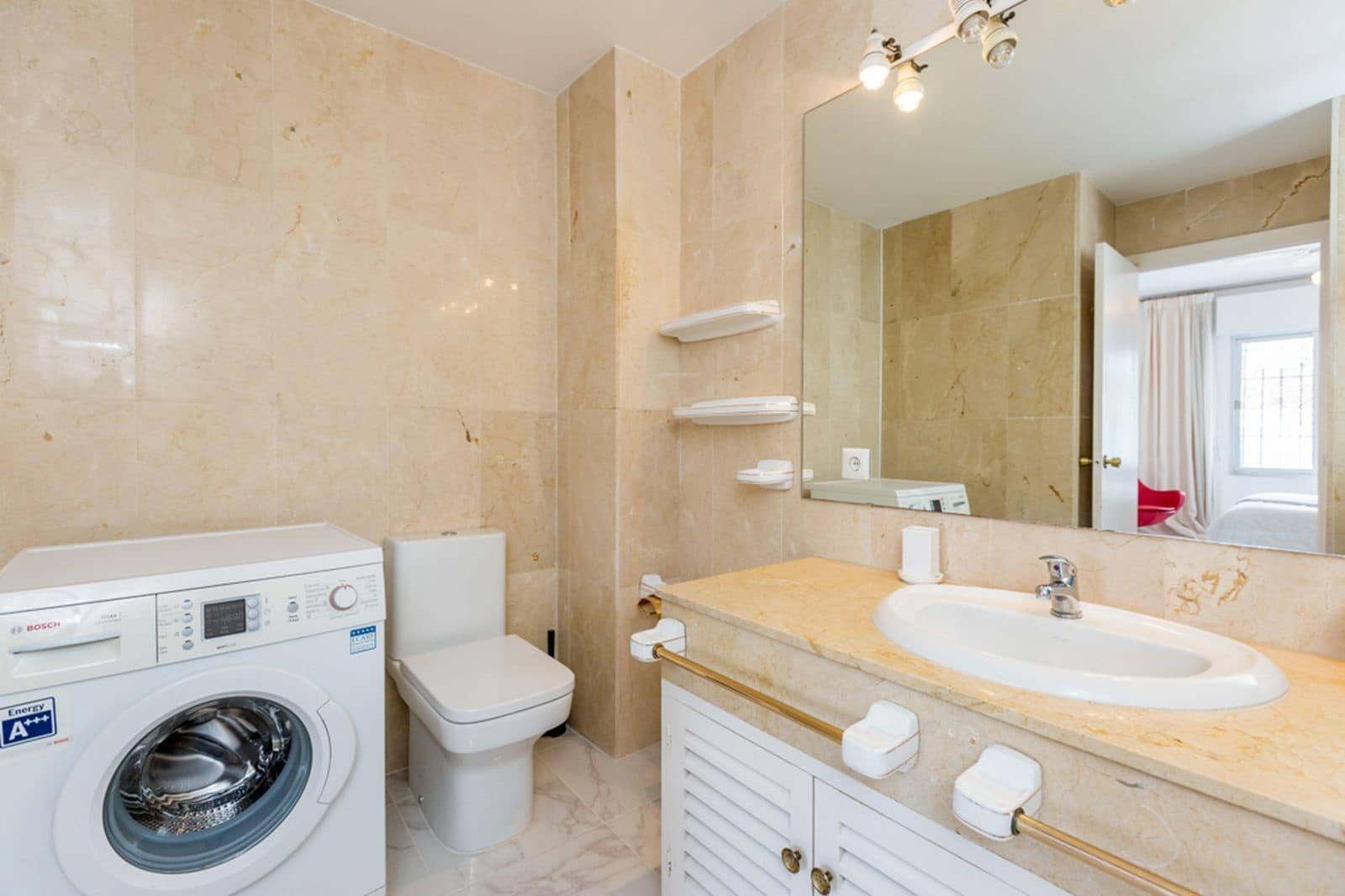 2 chambre Penthouse à vendre à Puerto Banus - 945 000 € (Ref: 10097916)