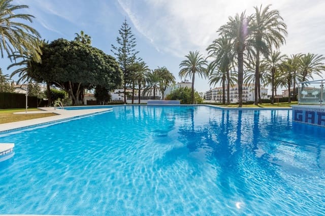 2 chambre Penthouse à vendre à Puerto Banus, Marbella - 945 000 € (Ref: 10097916)