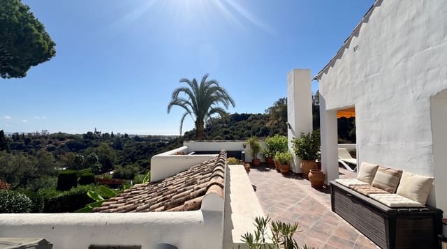 4 slaapkamer Penthouse te koop in Benahavís - € 695.000 (Ref: 10097918)