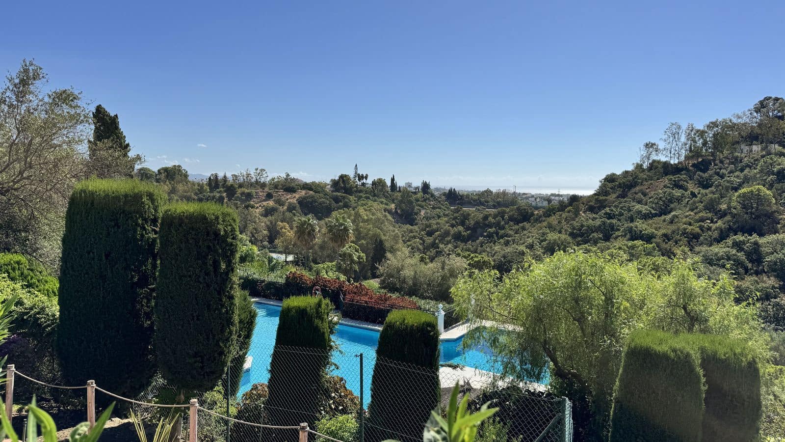 4 slaapkamer Penthouse te koop in Benahavis - € 695.000 (Ref: 10097918)
