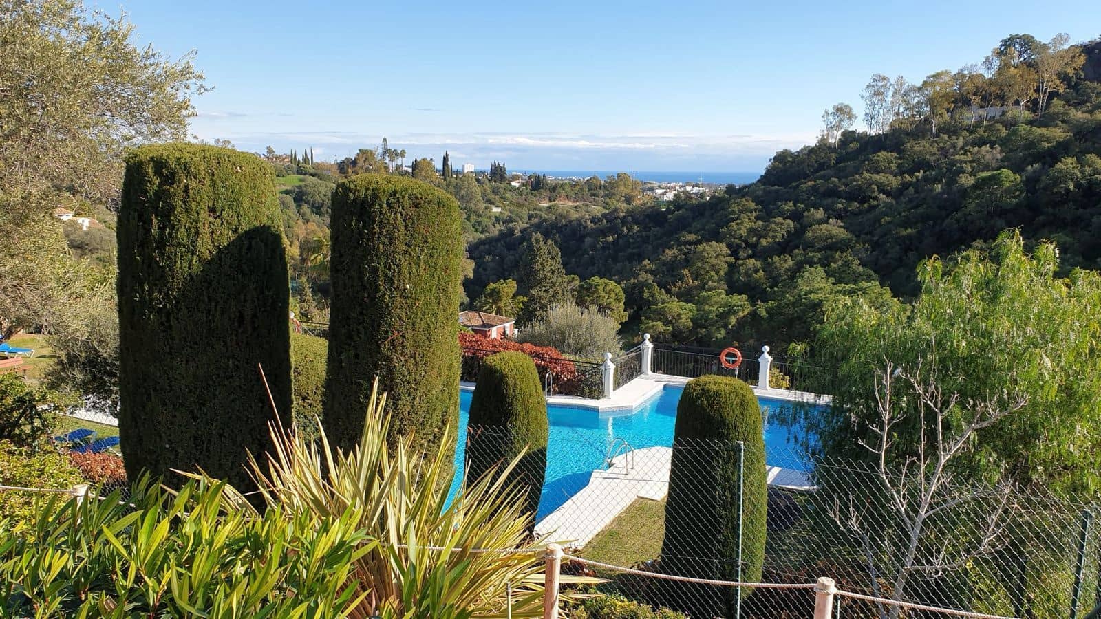 4 slaapkamer Penthouse te koop in Benahavis - € 695.000 (Ref: 10097918)