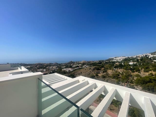 3 slaapkamer Penthouse te koop in Benalmádena - € 650.750 (Ref: 10097923)