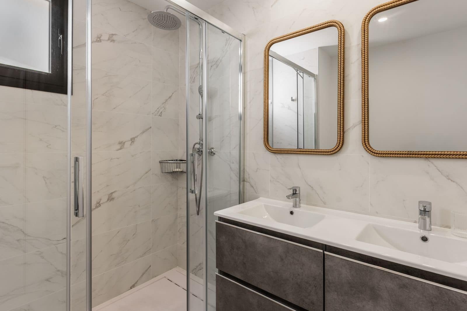 2 Zimmer Penthouse zu verkaufen in Estepona - 615.000 € (Ref: 10097925)