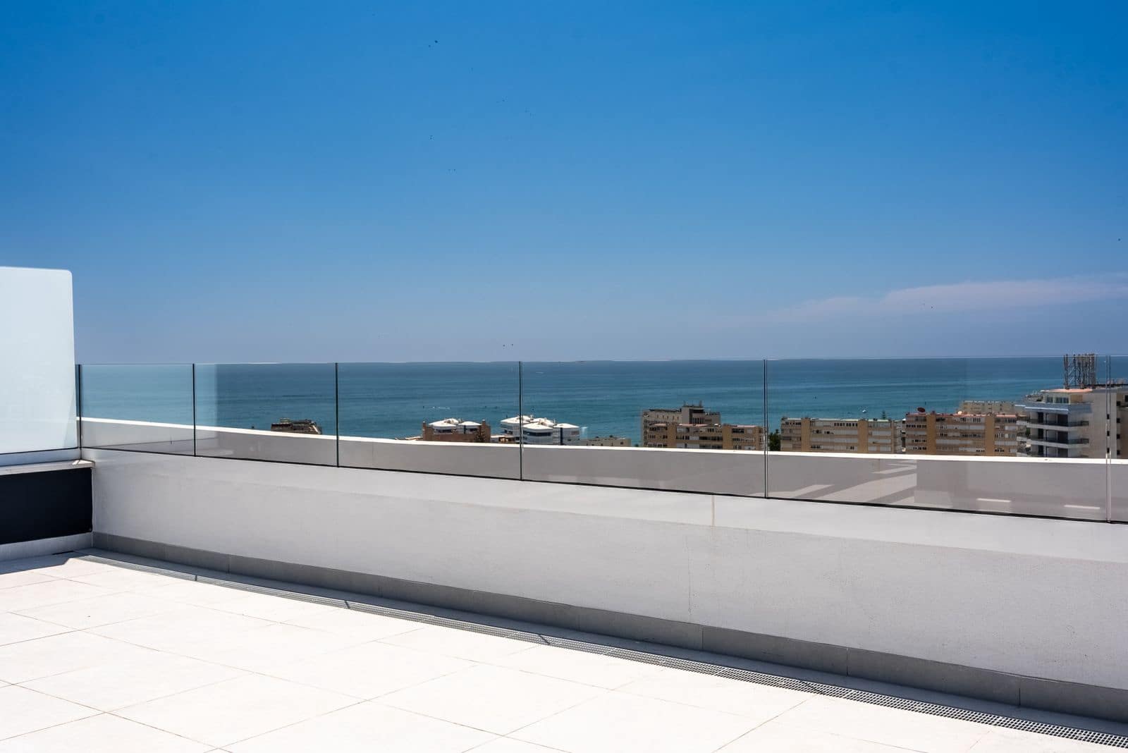 2 bedroom Penthouse for sale in Torremolinos - € 890,000 (Ref: 10097926)