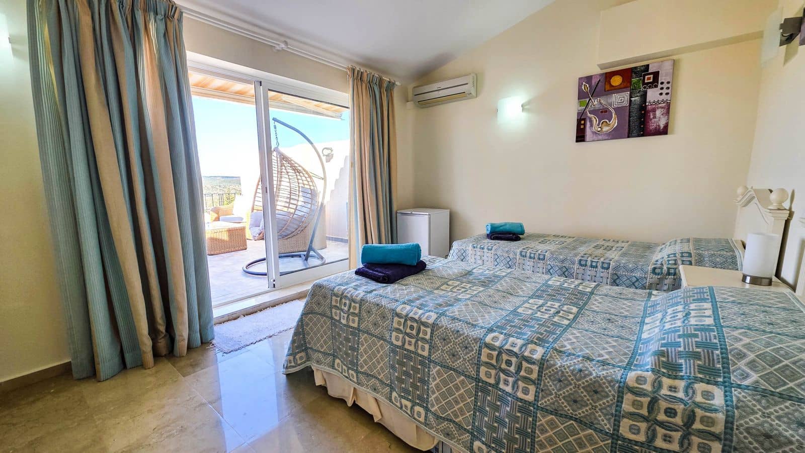 3 soveværelse Penthouse til salg i La Duquesa / Puerto de la Duquesa - € 390.000 (Ref: 10097928)