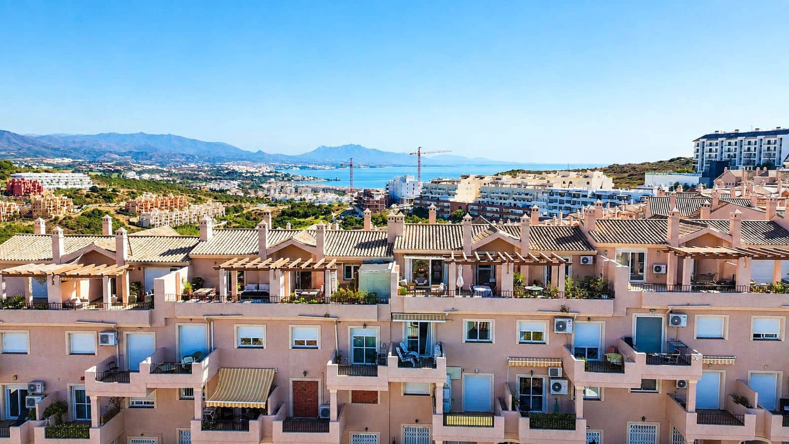 3 soveværelse Penthouse til salg i La Duquesa / Puerto de la Duquesa - € 390.000 (Ref: 10097928)