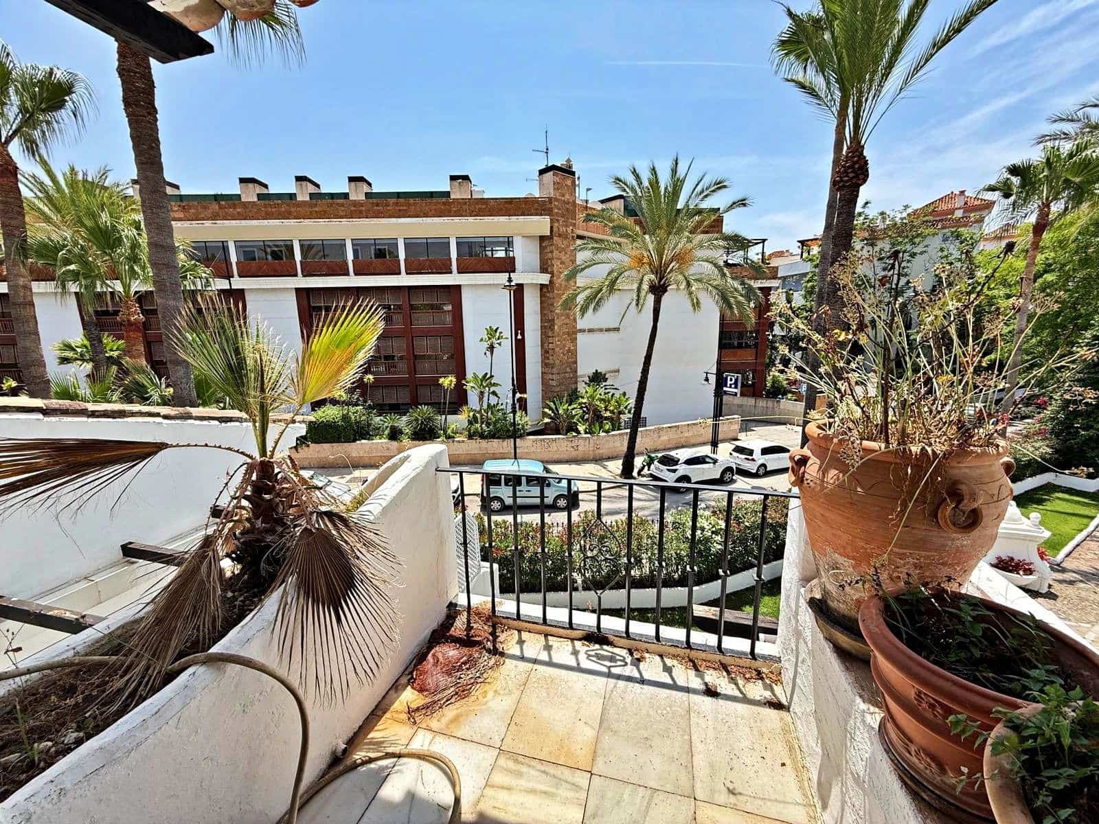 3 sypialnia Penthouse na sprzedaż w Puerto Banus - 975 000 € (Ref: 10100600)