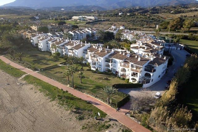 3 Zimmer Apartment zu verkaufen in El Velerín, Estepona mit Pool Garage - 650.000 € (Ref: 10153376)