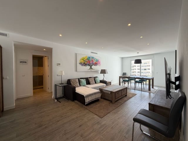 2 soveværelse Lejlighed til salg i Puerto Banus, Marbella med swimmingpool garage - € 700.000 (Ref: 10153377)