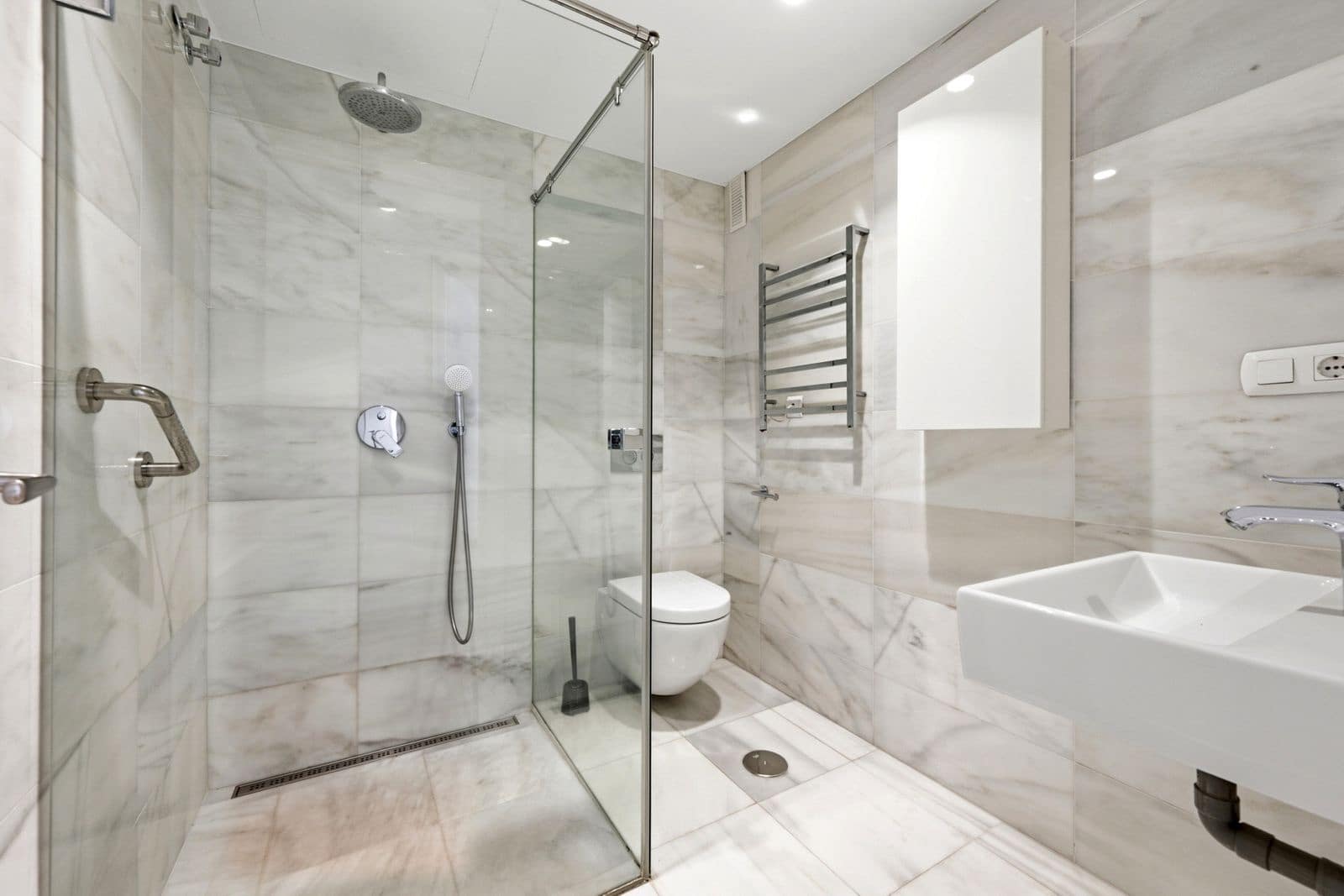3 slaapkamer Penthouse te koop in San Pedro de Alcantara met garage - € 790.000 (Ref: 10153383)