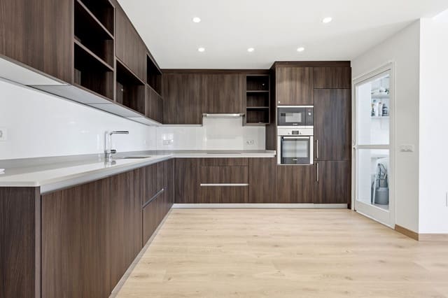 3 slaapkamer Penthouse te koop in San Pedro de Alcantara, Marbella met garage - € 790.000 (Ref: 10153383)