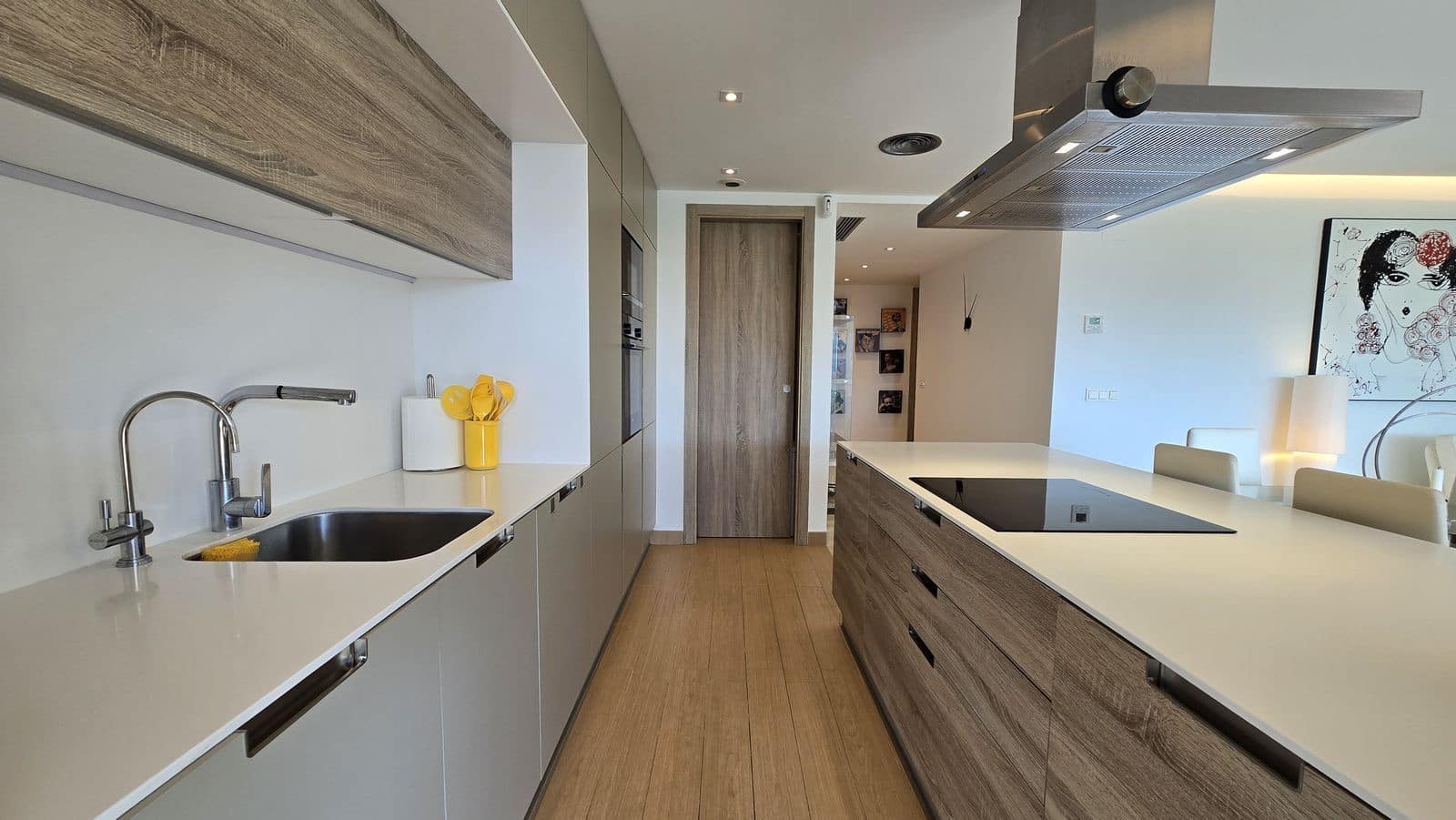 3 bedroom Apartment for sale in Benahavis with pool - € 695,000 (Ref: 10153388)