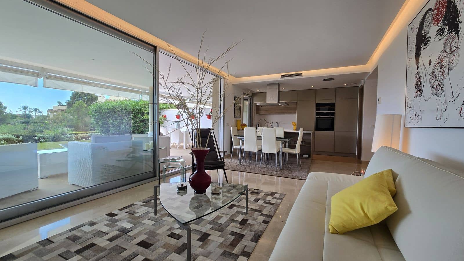 3 bedroom Apartment for sale in Benahavis with pool - € 695,000 (Ref: 10153388)
