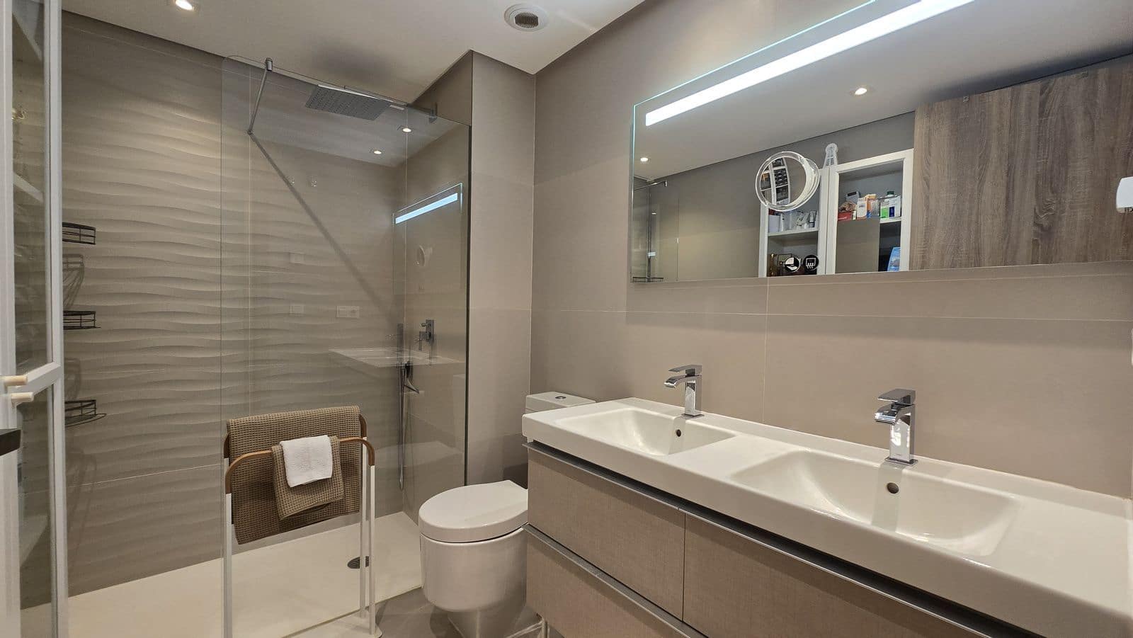 3 bedroom Apartment for sale in Benahavis with pool - € 695,000 (Ref: 10153388)