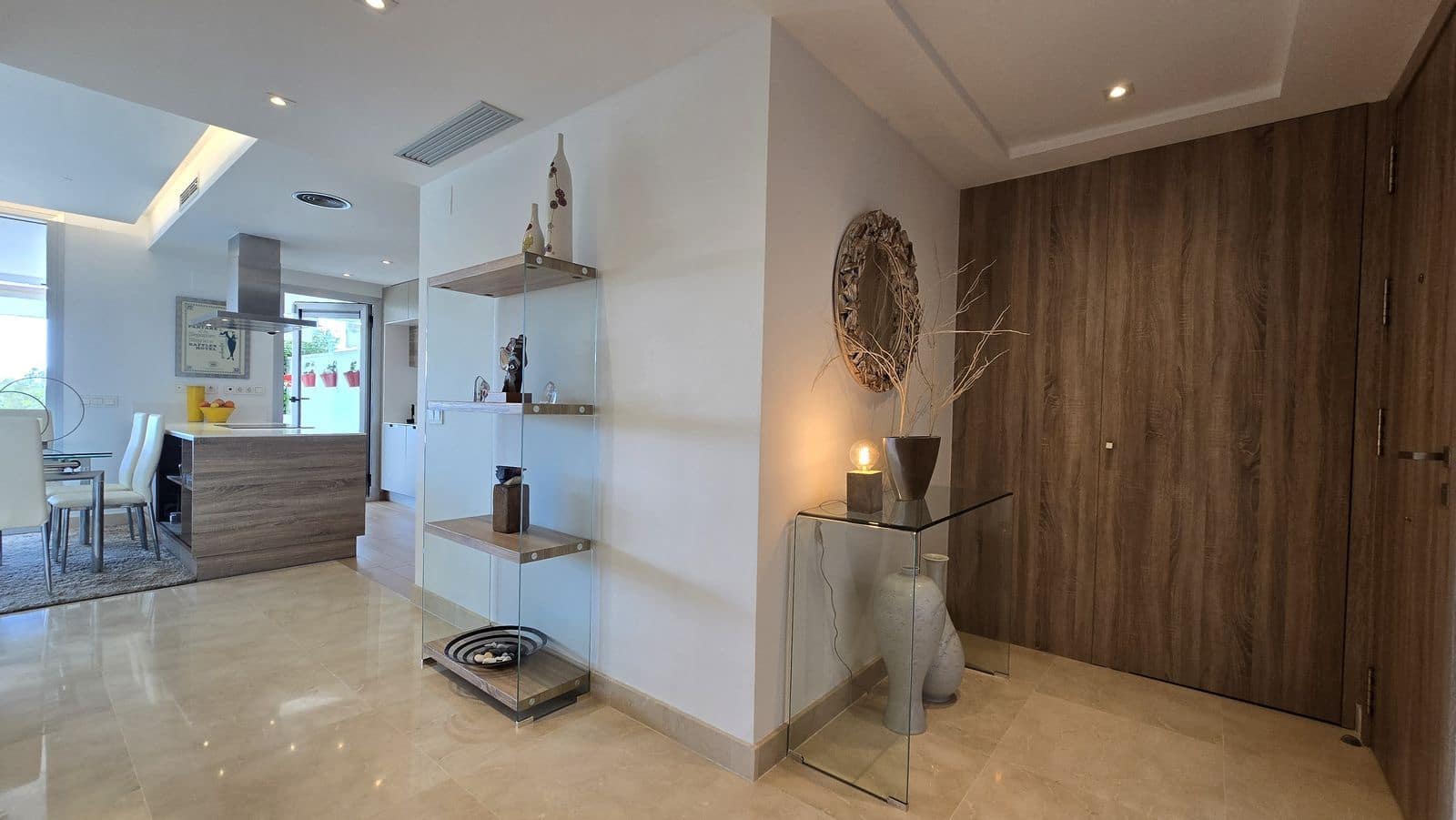 3 bedroom Apartment for sale in Benahavis with pool - € 695,000 (Ref: 10153388)