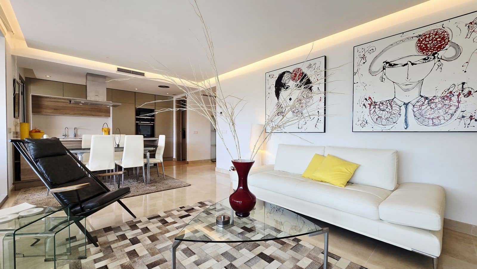 3 bedroom Apartment for sale in Benahavis with pool - € 695,000 (Ref: 10153388)