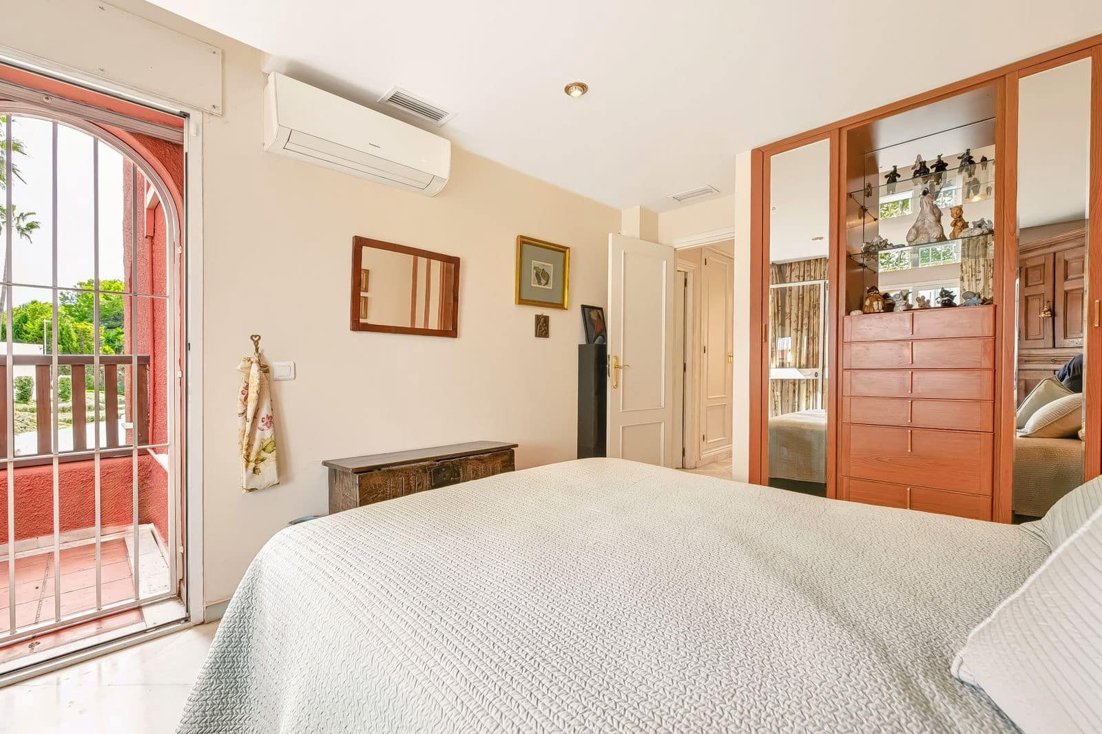 3 chambre Maison de Ville à vendre à Nueva Andalucia avec piscine garage - 980 000 € (Ref: 10153391)