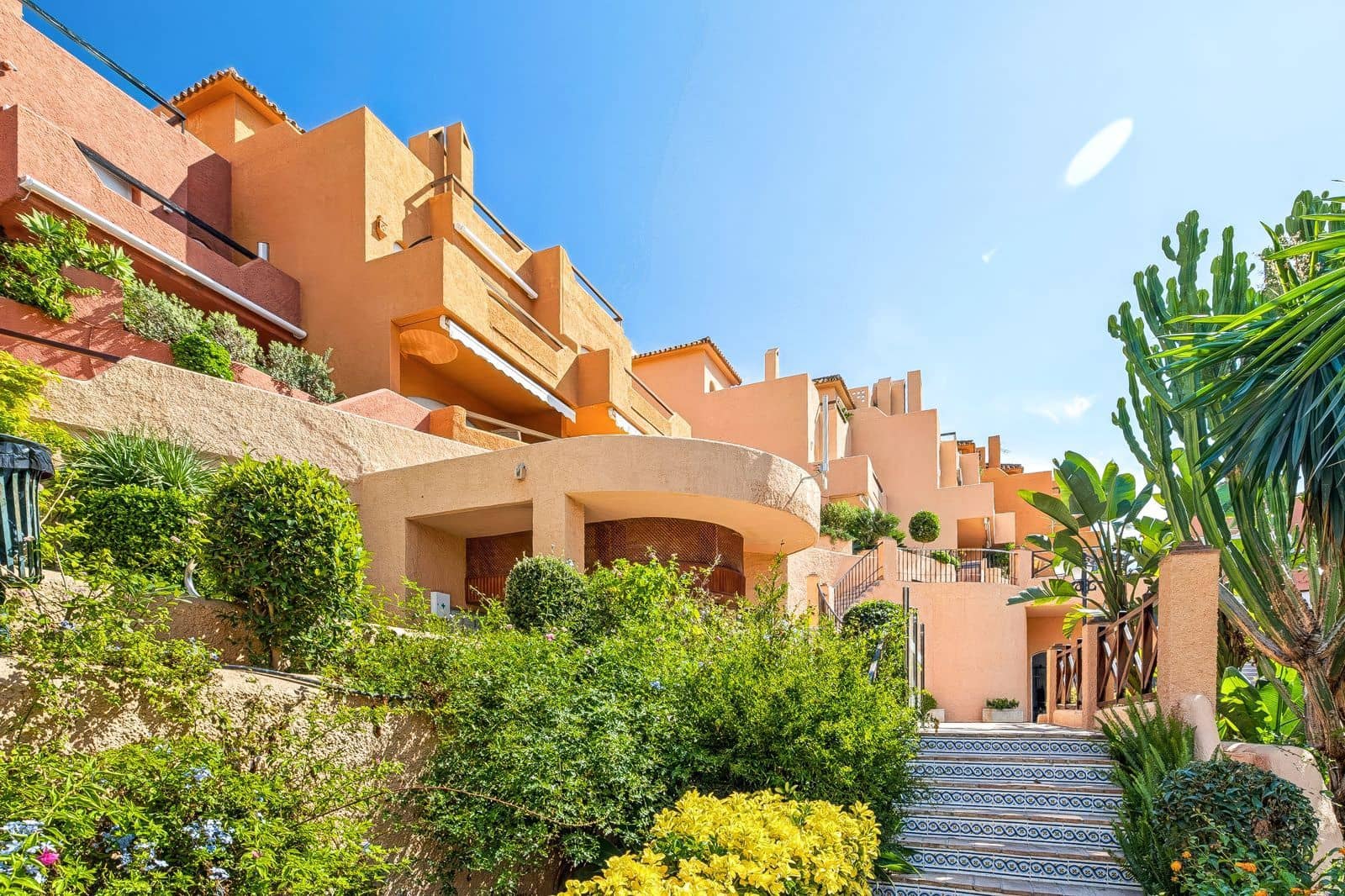 3 chambre Maison de Ville à vendre à Nueva Andalucia avec piscine garage - 980 000 € (Ref: 10153391)
