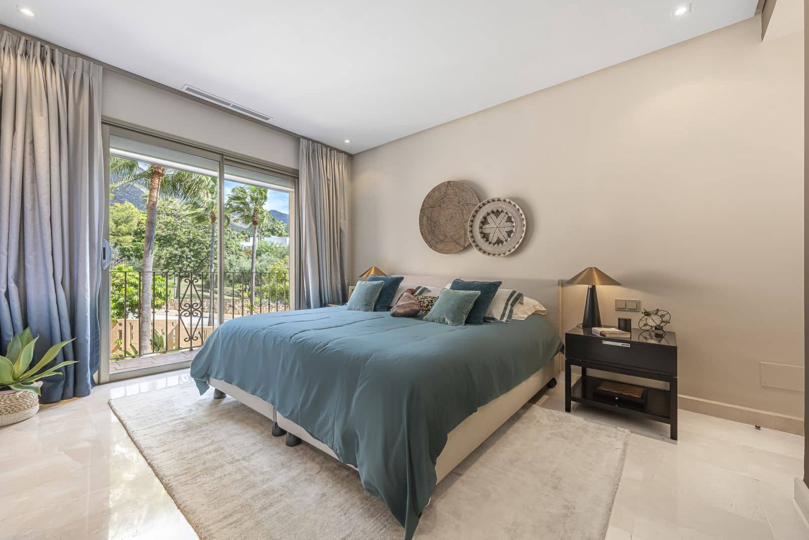 2 slaapkamer Penthouse te koop in Golden Mile met zwembad garage - € 2.290.000 (Ref: 10153396)